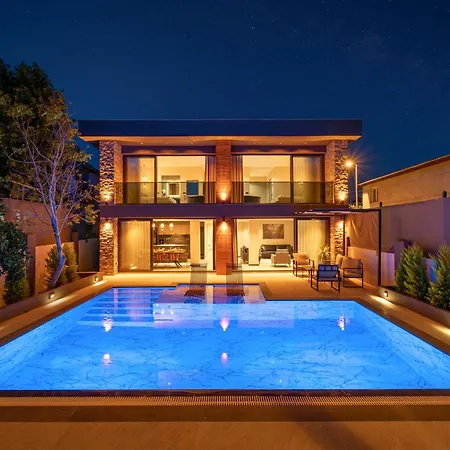 Tierra Detached Ultra Luxurious *