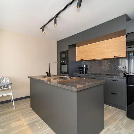 Tierra Detached Ultra Luxurious *