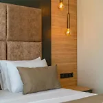 Tierra Villa *